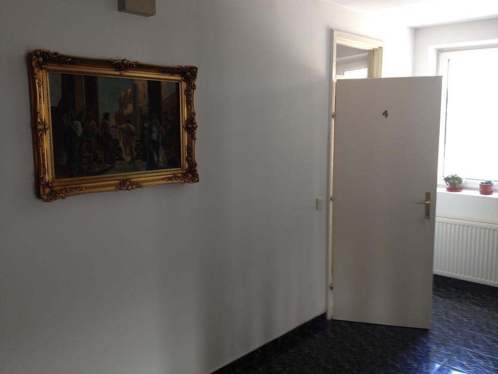 Centrum Etterem Es Panzio